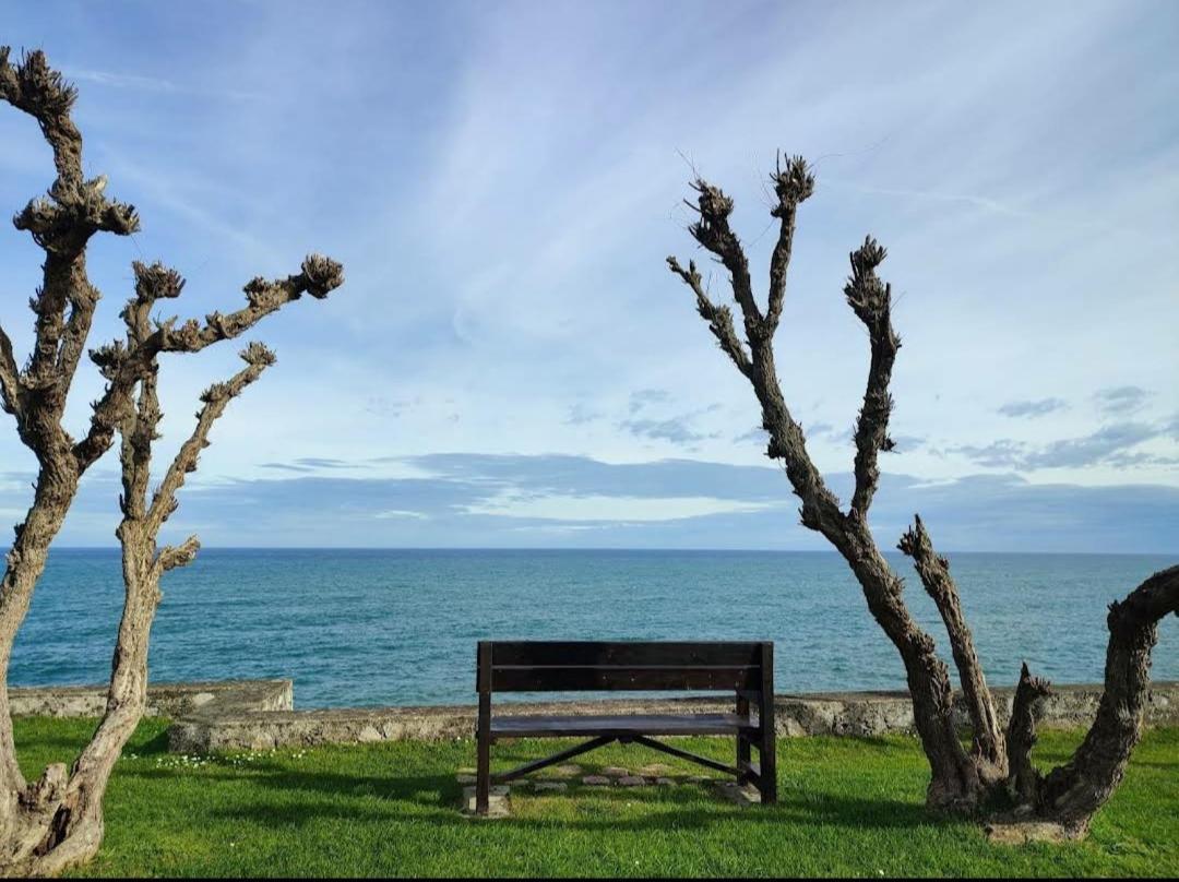 Apartamentos Mar Y Ola 1 Posada De Llanes 외부 사진